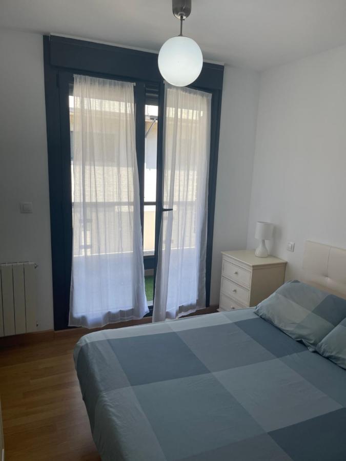 Relajate En Ramales De La Victoria, Apartamento Con Piscina Y Parking Exterior photo