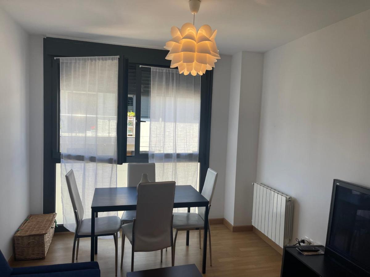 Relajate En Ramales De La Victoria, Apartamento Con Piscina Y Parking Exterior photo